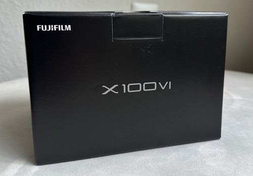 NEU Fujifilm Fuji X100VI Digitalkamera (schwarz noir) USA-Modell (hergestellt in Japan)