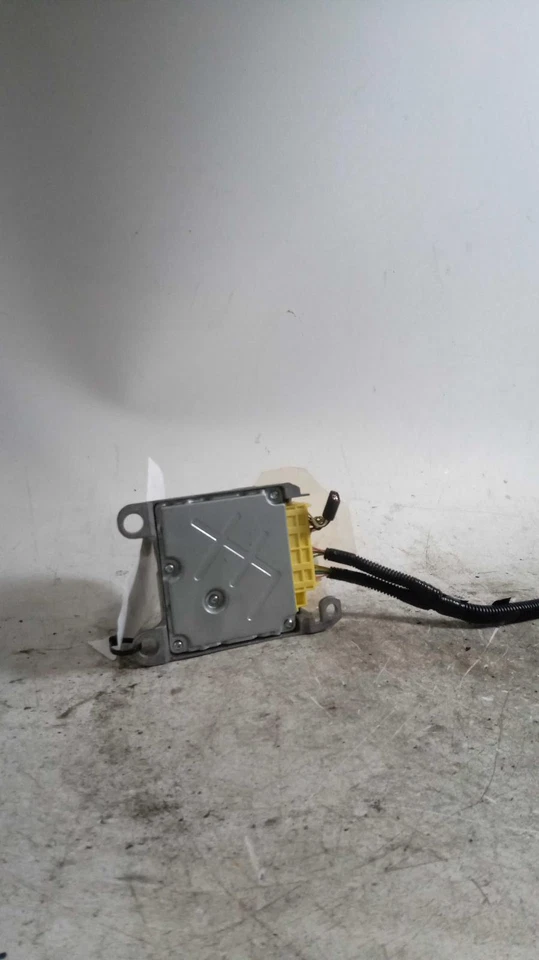 2016 Toyota Corolla Interface Multiplexing Control Module OEM Black 119K Miles - Image 2 of 3