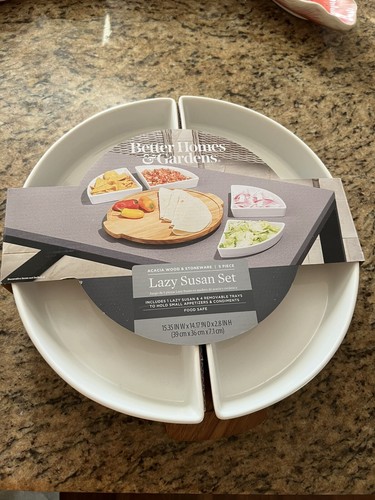 Lazy Susan Turntable Serving Set With Wood Base .