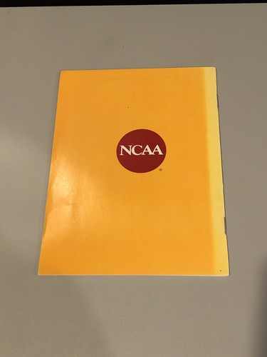 1985 Official Read-Easy Men‘s NCAA Basketball Rules Book - Picture 2 of 2