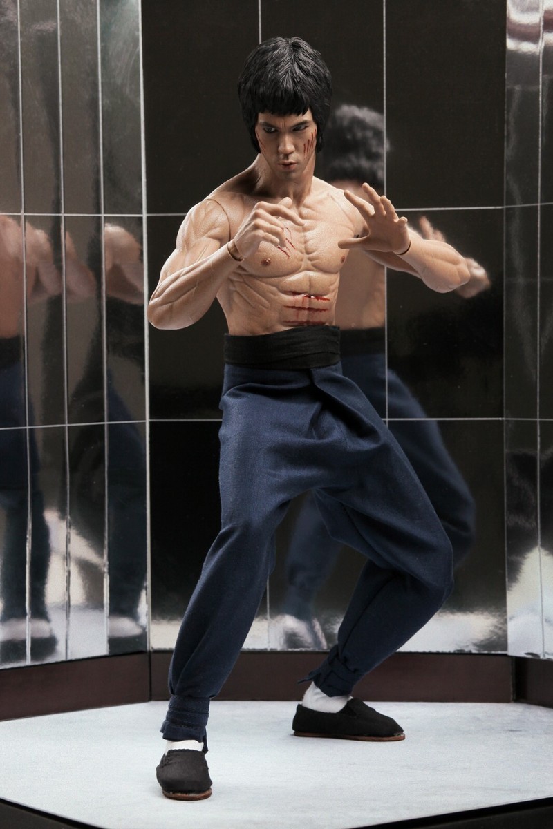 Hot Toys DX04 Bruce Lee Enter the Dragon 1/6 scale figure w