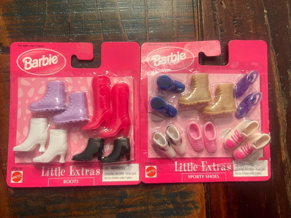 NUEVO Perchas y Zapatos Barbie Vintage Años 90 2000 Mattel Pequeños Extras Nuevo de Lote Antiguo Foto 2 de 4