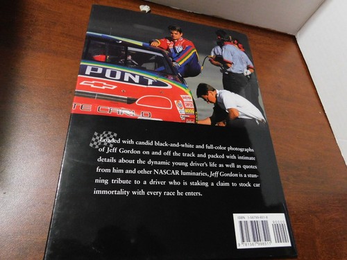 Jeff Gordon -- The Inside Track -- by Frank Moriarty -- Hardcover Book--NICE - Picture 4 of 10