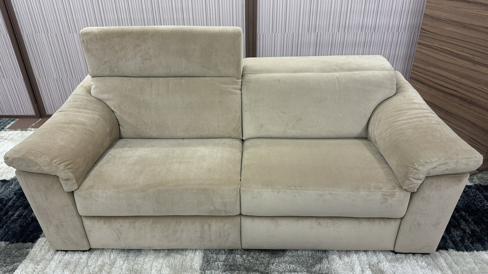 Natuzzi Editions B760 Michelle Velvet Designer Stunning ComfyEx