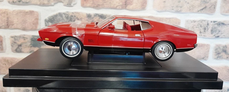 007 - Diamonds Are Forever - 1971 Ford Mach 1 - Joyride - Scala 1:18 - Immagine 3 di 4