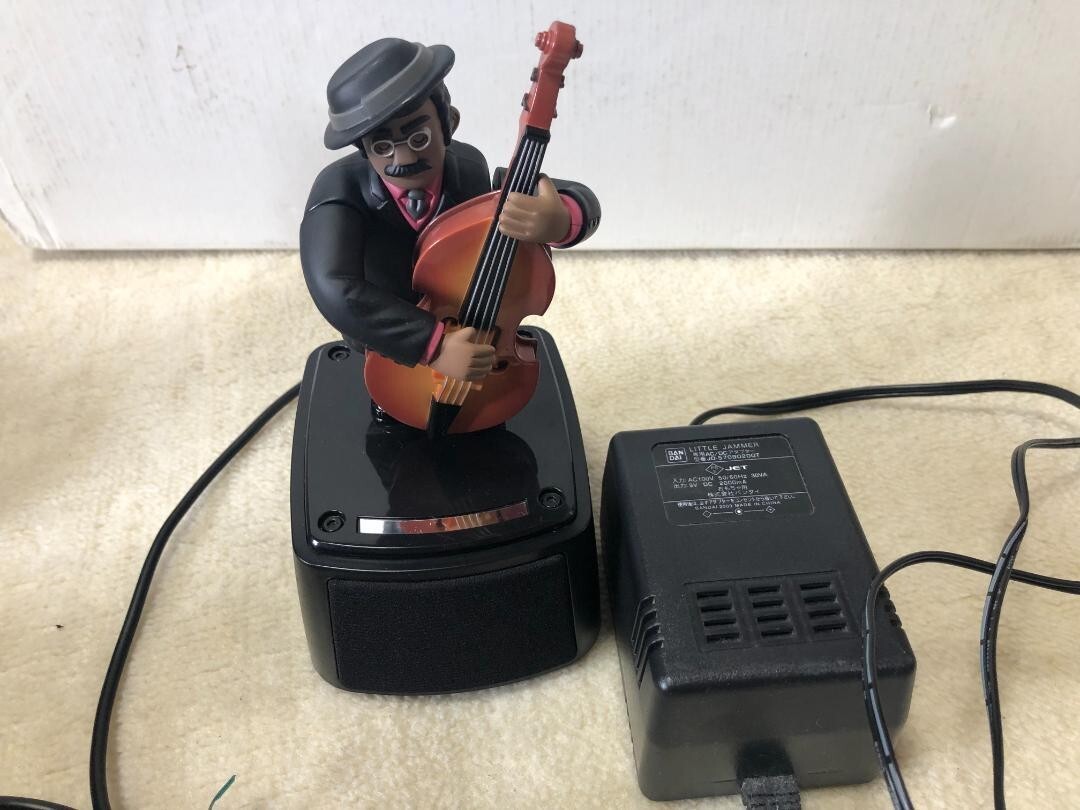 BANDAI Little Jammer meets KENWOOD STRIPE JACKETS Musician Robot