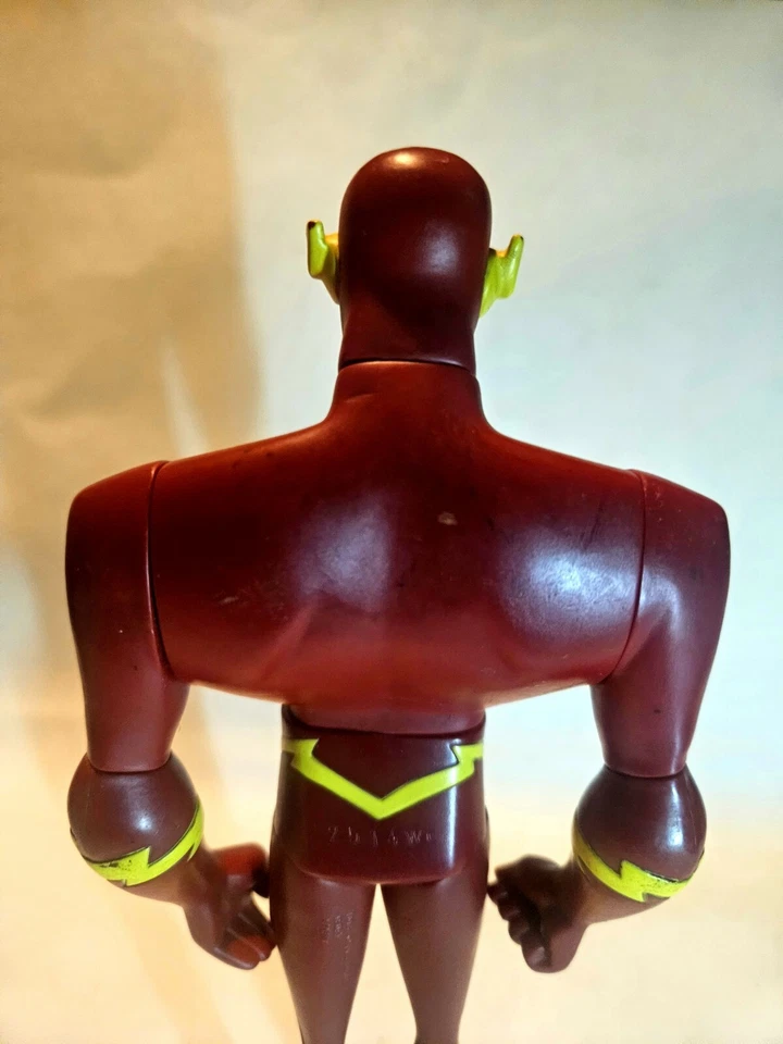 Figura de acción articulada de juguete de 9,5" de colección "03" DC Comics Justice Legue Flash Foto 3 de 4