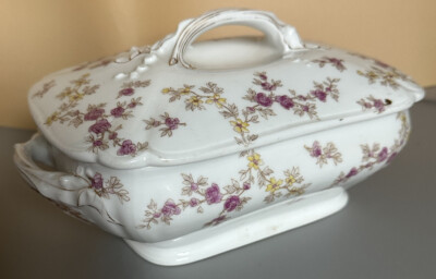 Limoges T&V Tressemann & Voght Lilly Ironstone Tureen Gold Hand Painted France