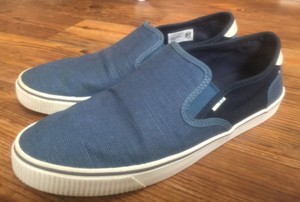 toms baja slip on
