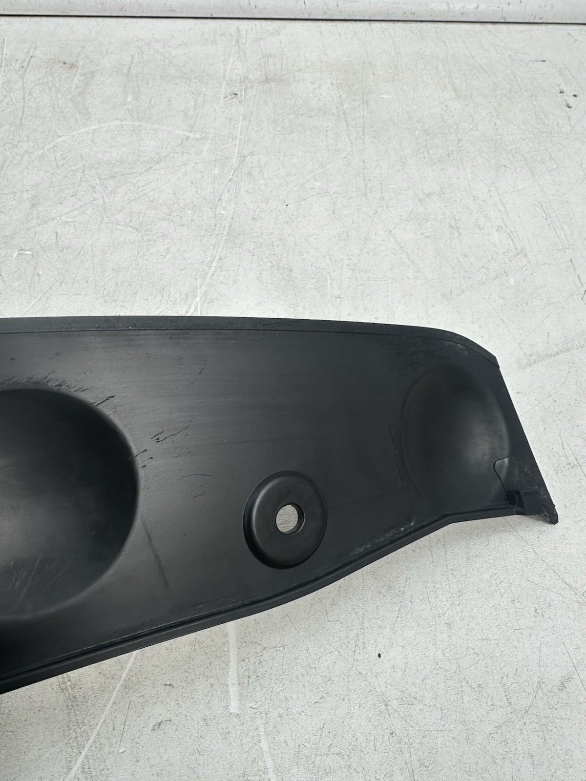 2014-2017 Maserati Ghibli OEM front bumper upper support trim cover 670010774