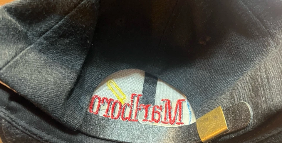 Sombrero negro vintage de los 90 Marlboro bordado cigarrillo promoción correa Foto 4 de 4