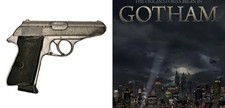 Pistola de utilería estilo Walther PP/PPK usada en pantalla Gotham Warner Bros. serie de televisión utilería