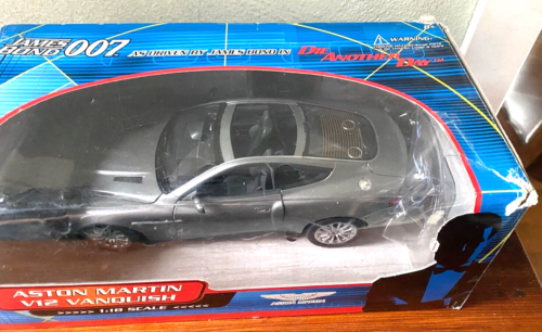 ASTON MARTIN V12 VANQUISH JAMES BOND 007 DIE ANOTHER DAY 1:18 PAUL'S MODERN ART - Foto 4 di 24