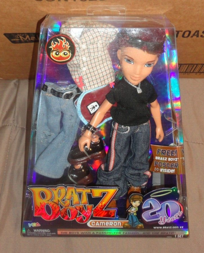 2021 Bratz Boyz Boy CAMERON Doll W/ Extra Clothes Shoes Accessories 20 Year