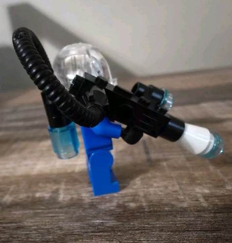 **NEW** 100% LEGO Mr. Freeze DC Minifigure - 7783 Batcave Invasion - ALTERNATIVE - Afbeelding 4 van 4
