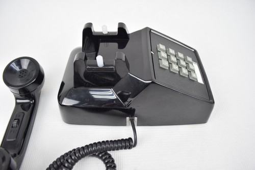 Teléfono de escritorio negro con cable Cortelco 250000-VBA-20MC - Imagen 4 de 5