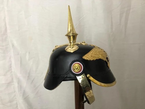 Casco Pickelhaube Alemán Prusiano De Cuero Grabado Réplica De Oficial Con Púas - Imagen 3 de 5