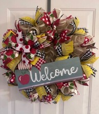 Handmade 22" Adorable TEACHER Wreath, Door/Wall Decor, Multi-Color, BRAND NEW  