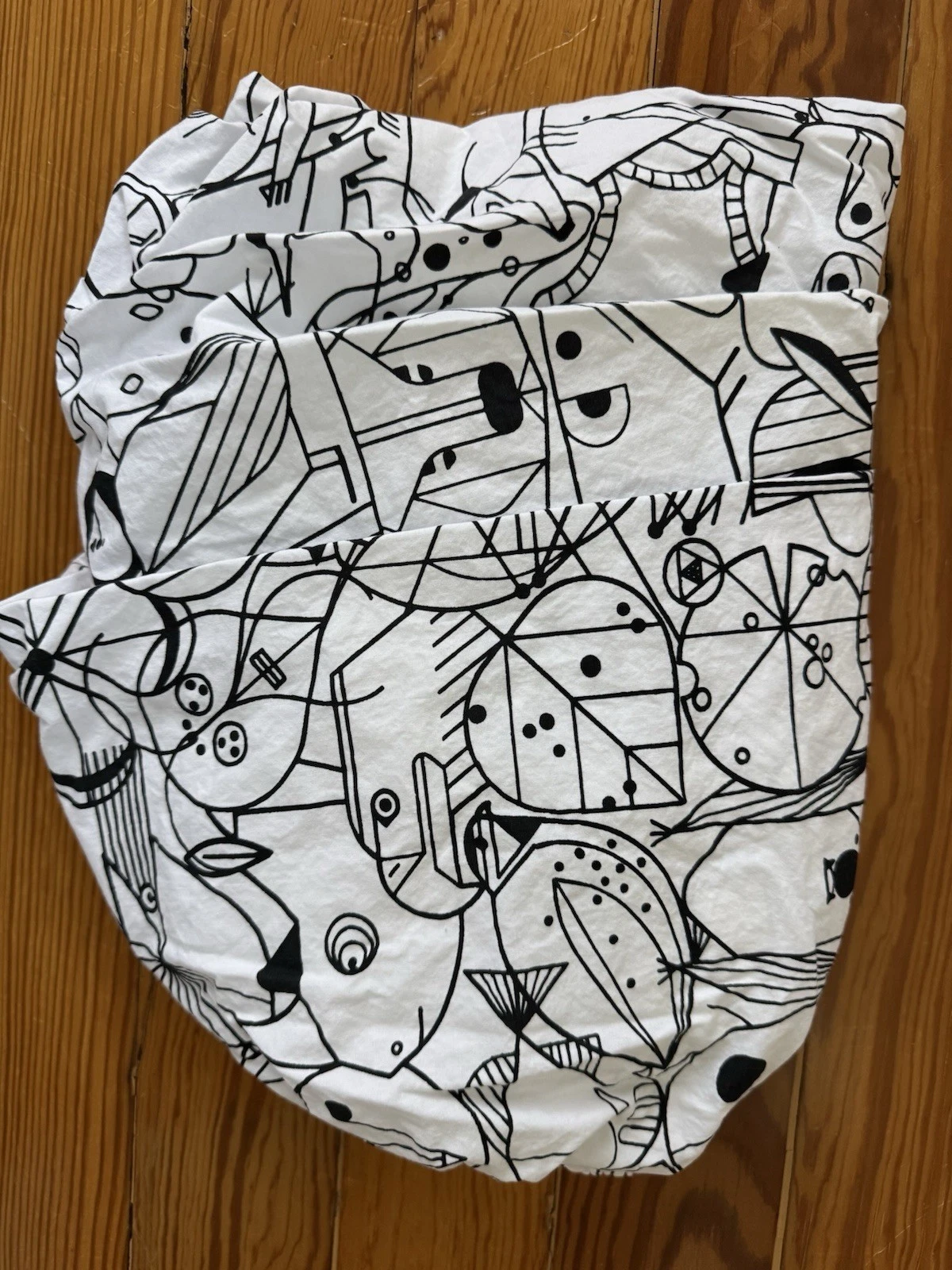 Land of Nod Black & White Abstract Animal Printed Cribsheet