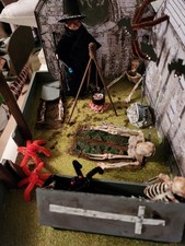 1.12 Scale Miniature Witch's Graveyard With Spiders And Skeletons