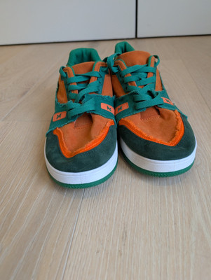 Men s Two Tone Raw Trim Lace-Up Round Toe Skate Shoes Green Orange Sz 7m