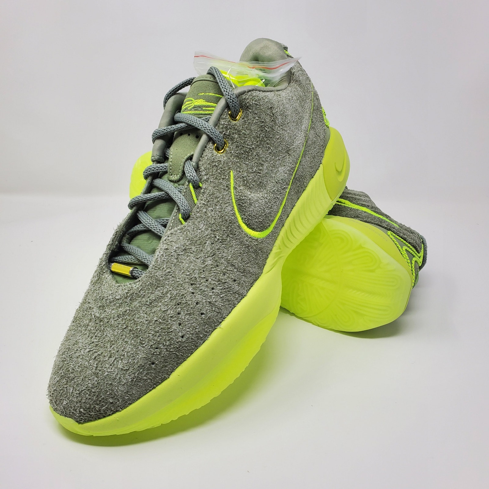 Nike LeBron James XXI 21 Algae Oil Green Volt FV2345-302 Men's Size 11