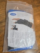 Comfort Cool Right Hand Size Medium Black Thumb  Wrist Restriction Splint