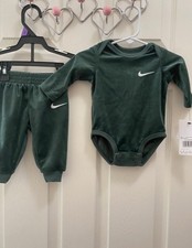 Nike 2-Piece Unisex Baby Set 3 Months Green V...