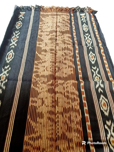 TENUN IKAT ETHNIC HANDWOVEN TEXTILES INDONESIA FOR BLANKET HOME DECORATION KB04 - Picture 10 of 13