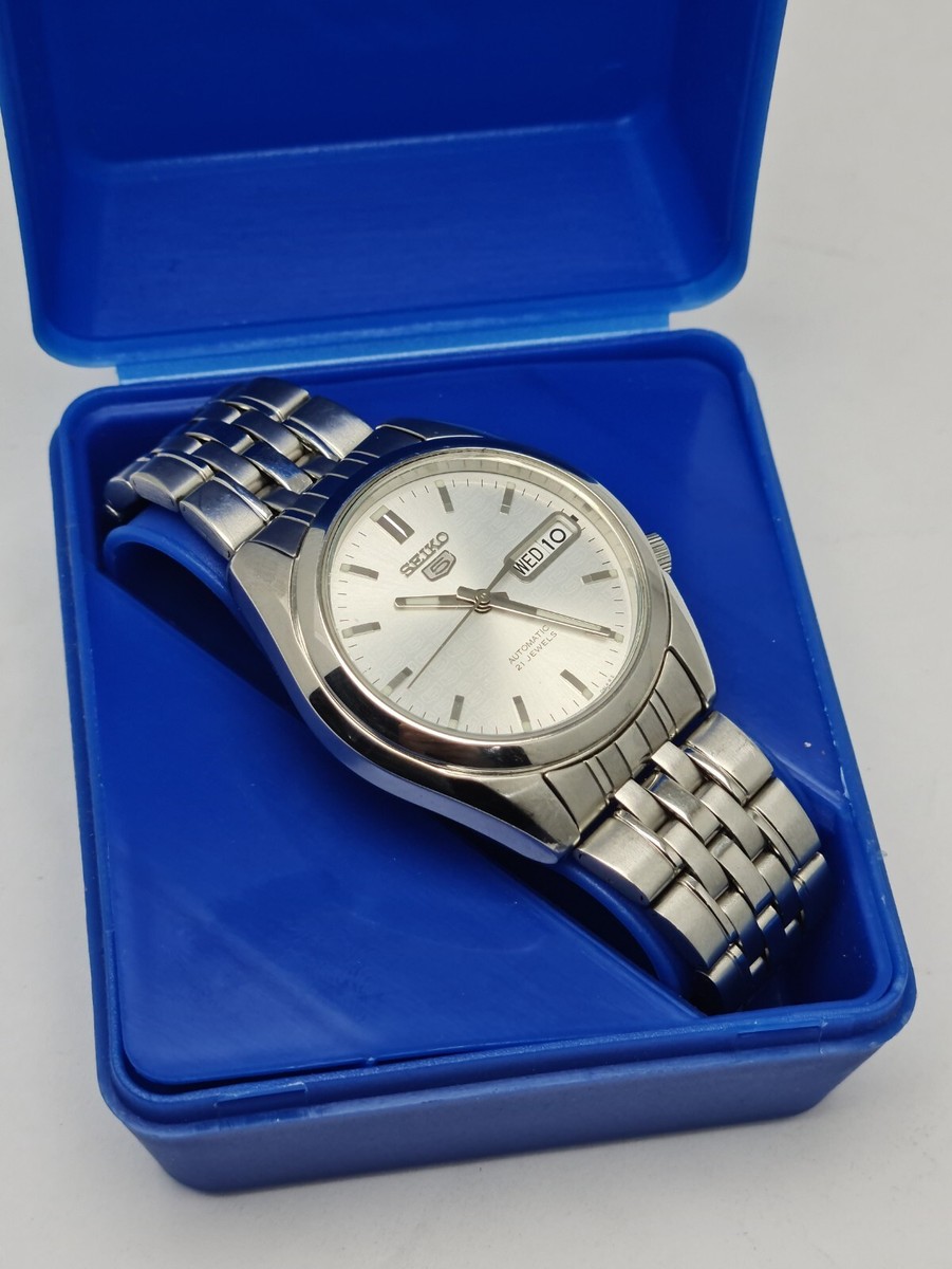 Seiko 5 Automatic Day/Date Vintage Men's Watch 7s26-01V0 | eBay
