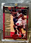 Michael Jordan Card RAREGOLD HOLO FOIL SP AUTHENTIC INSERT BULLS JERSEY #23