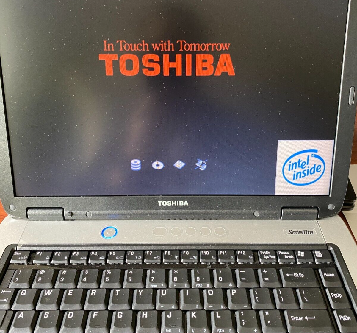 Toshiba Satellite A65-S1062 Laptop computer, Intel Celeron, ATI , XP Home | eBay Toshiba Satellite A65-S1062 Laptop computer, Intel Celeron, ATI , XP Home | eBay
