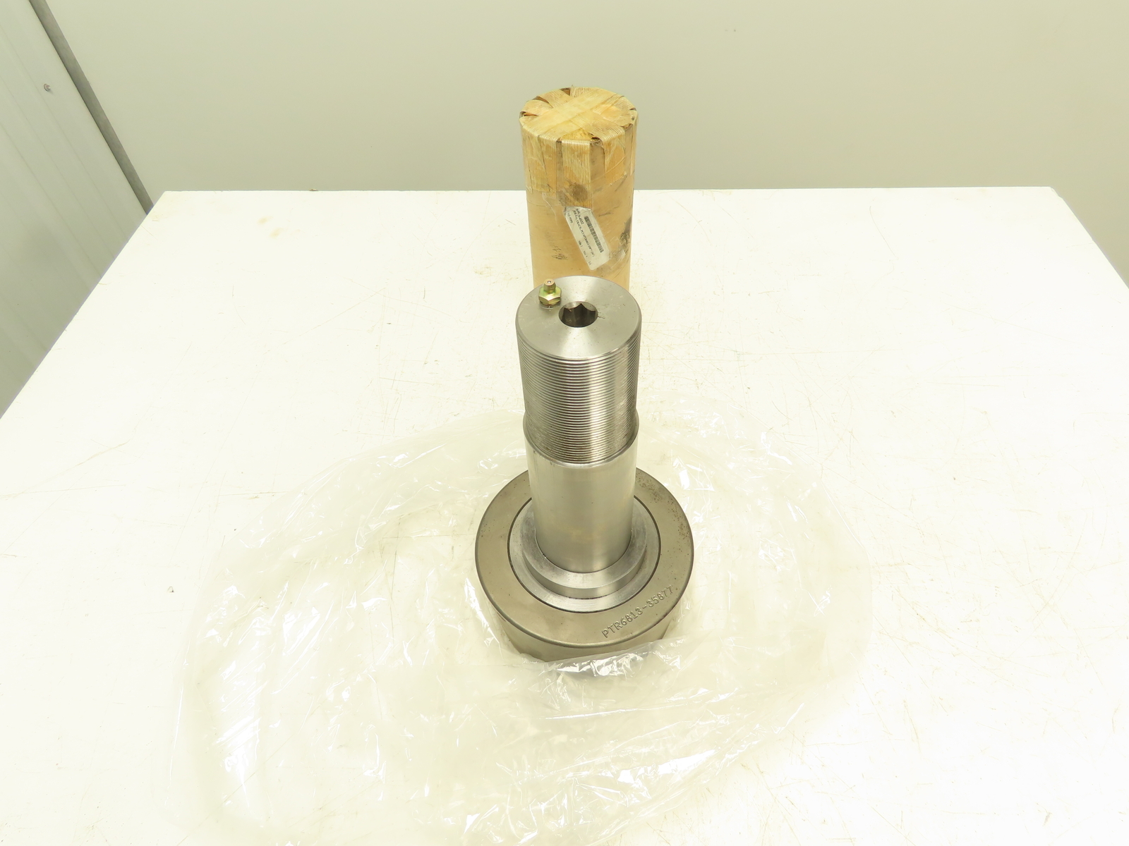 Tapered Track Roller Bearing Cam Follower 6.33" OD 3.5"W 2.5"12