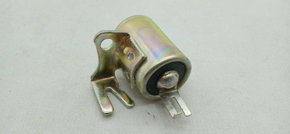 Condensador Yamaha DT100 GT80 JT2 RD60 GT1 HT1 MX100 AT1MX125 CT1 TY175 TY250 Foto 2 de 4