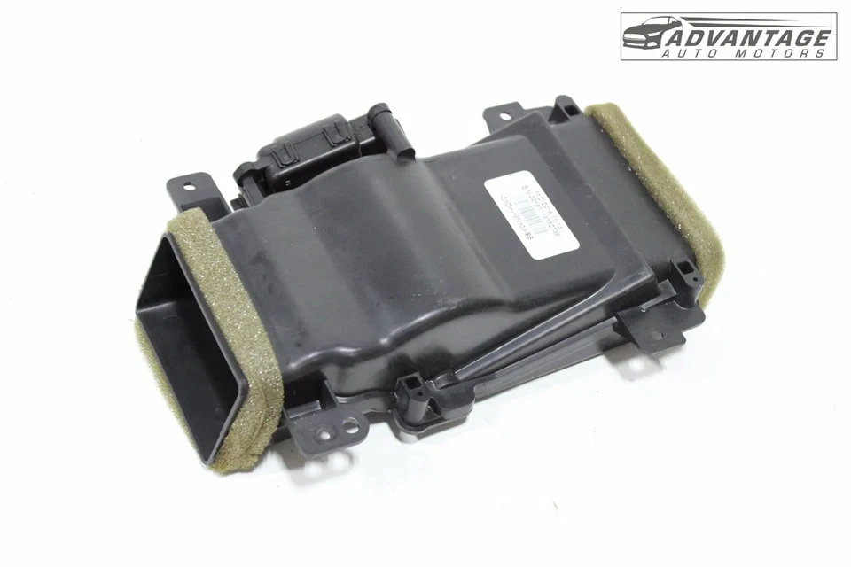 2017-2020 LINCOLN CONTINENTAL HVAC AC HEATER CONSOLE REAR AIR VENT DUCT TUBE OEM - Image 3 of 4