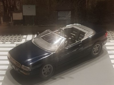 Schabak Modell 1/24 AUDI Cabrio SONDERMODELL in dunkelblaumetallic Art.Nr.1415