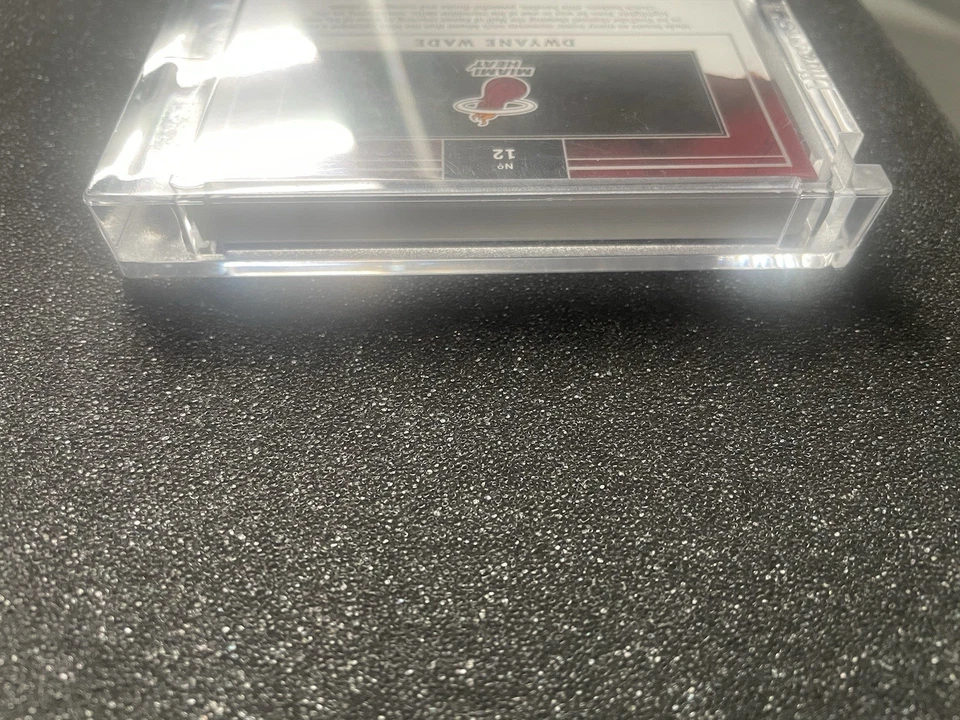 Dwyane Wade  2022 Impeccable Silver Hall Of Fame /6 Troy Ounce Miami Heat - image 3 of 3