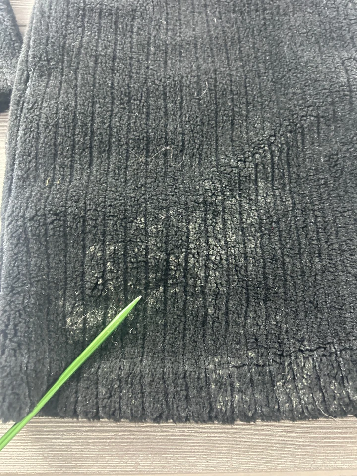 Chaqueta polar acanalada negra pequeña Hanna Andersson para mujer con botones Foto 2 de 4