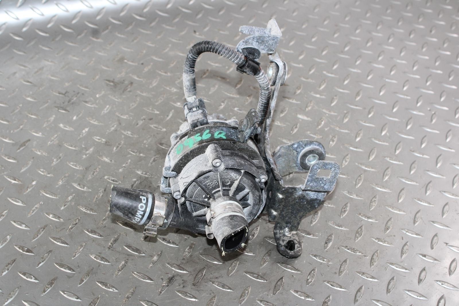 Maserati Ghibli 2014-2021 Water pump