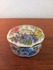 ARDLEIGH ELLIOTT PORCELAIN MUSIC BOX, SUMMER 