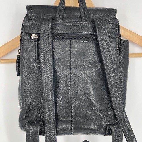 Mochila TIGNANELLO Bolso Multi Bolsillo Cuero Guijarro Negro Correas Ajustables - Imagen 5 de 21