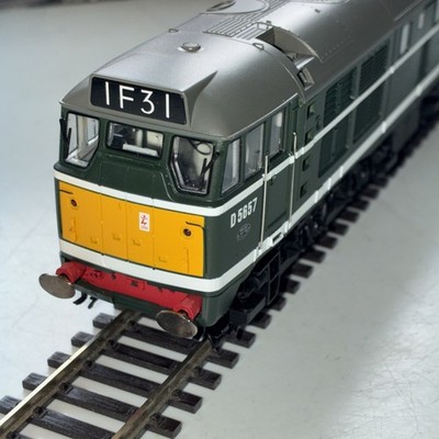 Hornby R3144 Class 31 Nr. D5657 BR grün Digital Sound bestückt