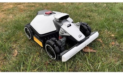 Mammotion LUBA mini AWD 1500H Robot Lawn Mower 0.37Acre 80%Slope Cutting2.2''-4''