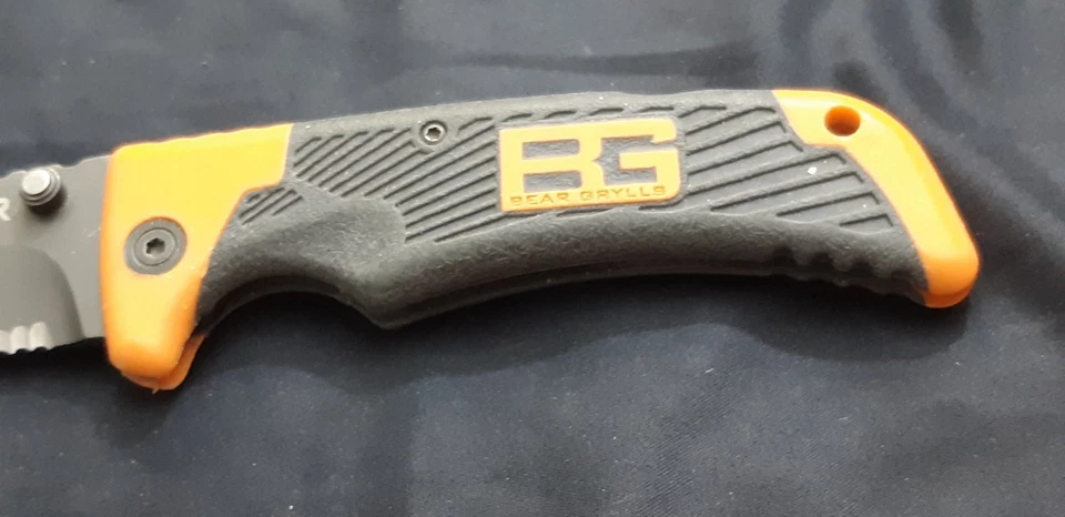 Faca de acampamento Gerber Bear Grylls lâmina de trava dobrável.  - Imagem 3 de 4