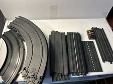 Lot of 29 Pieces Vintage Tyco Slot Car HO Scale Track - Curve / Straight /