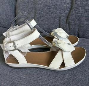 clarks flower sandals