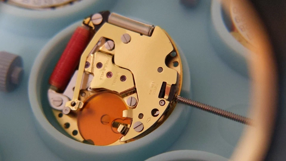 New Ronda 775 Quartz Movement Date 3' Swiss Made, date at 3 o'clock NEW HCP - Image 4 of 4