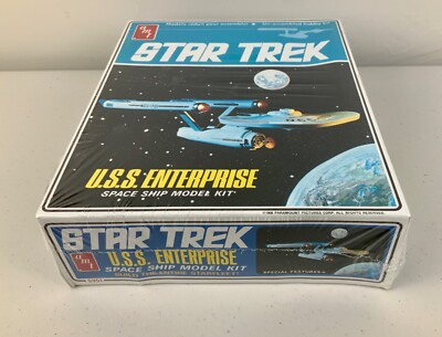 Vintage 1968 AMT Star Trek USS Enterprise Space Ship Model
