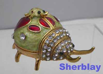 Vintage Mini Green Lady Bug Trinket Box Jeweled Enamel Magnetic Jewelry Pill Box