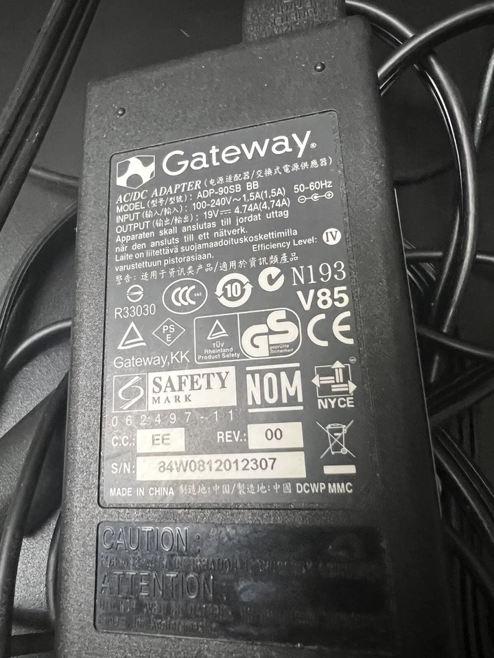 Gateway AC DC Adapter Output 19V-4.74A Input 100-240V-1.5A 50-60Hz ADP-90SB BB - Image 3 of 3
